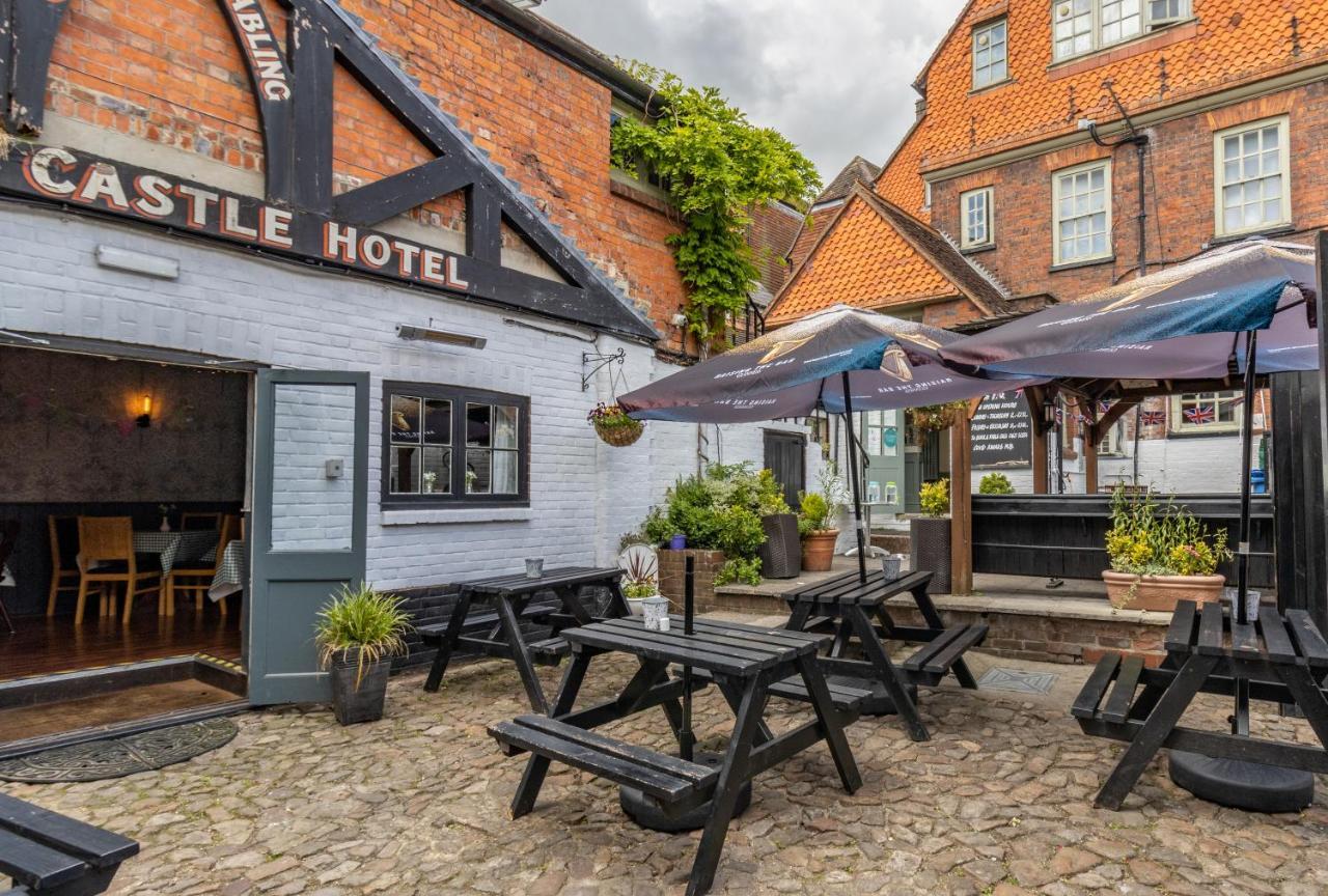 The Bear Marlborough Hotel Bagian luar foto