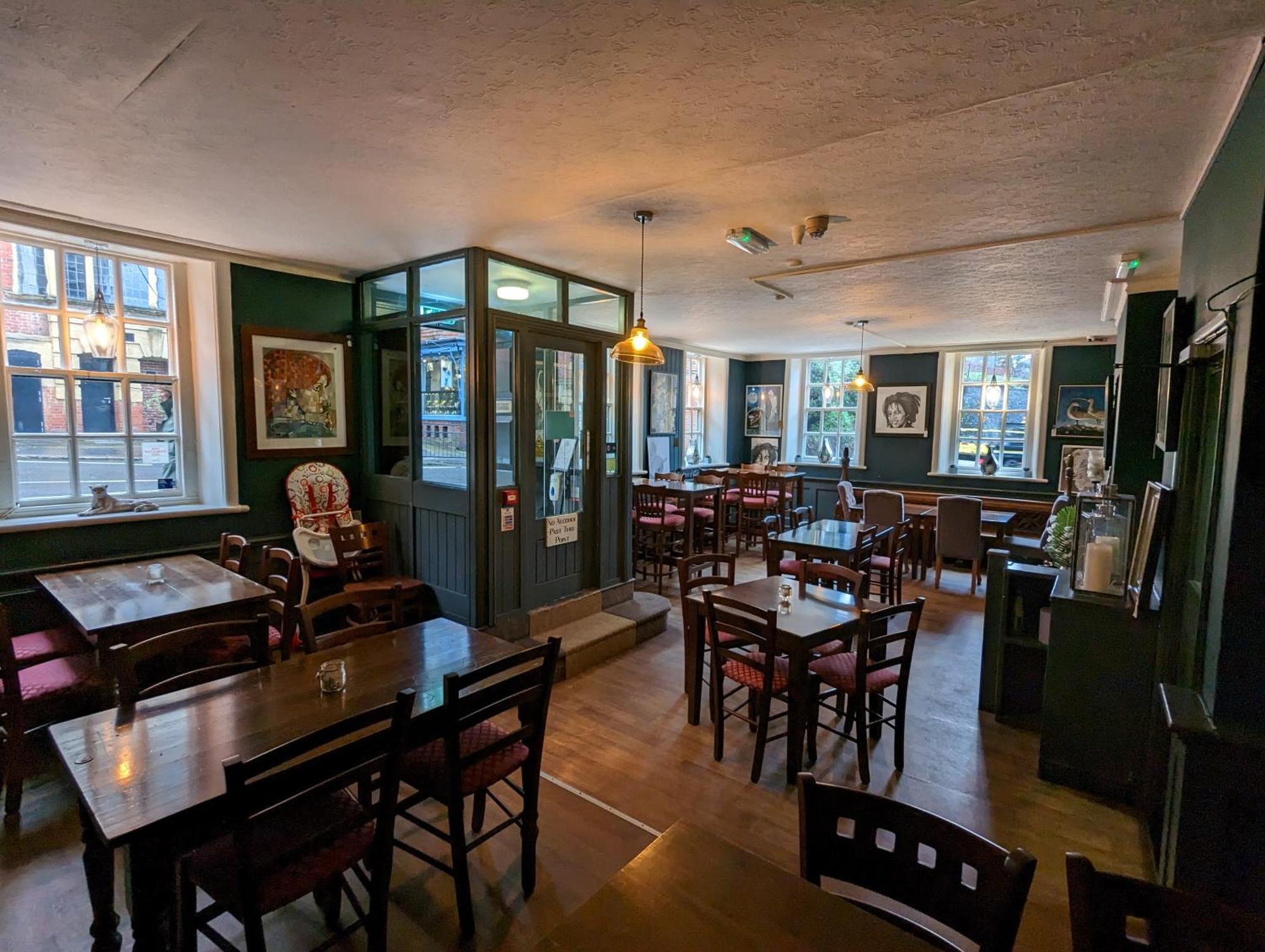 The Bear Marlborough Hotel Bagian luar foto